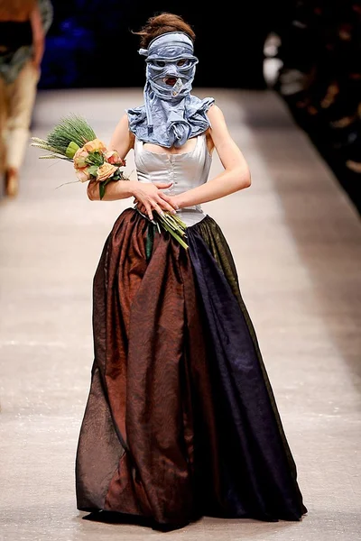 Look 63